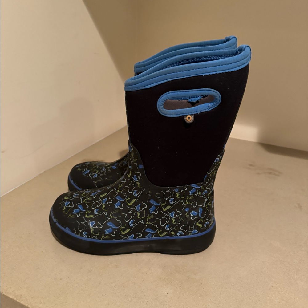 Bogs Kids Snow Boots - Size 3